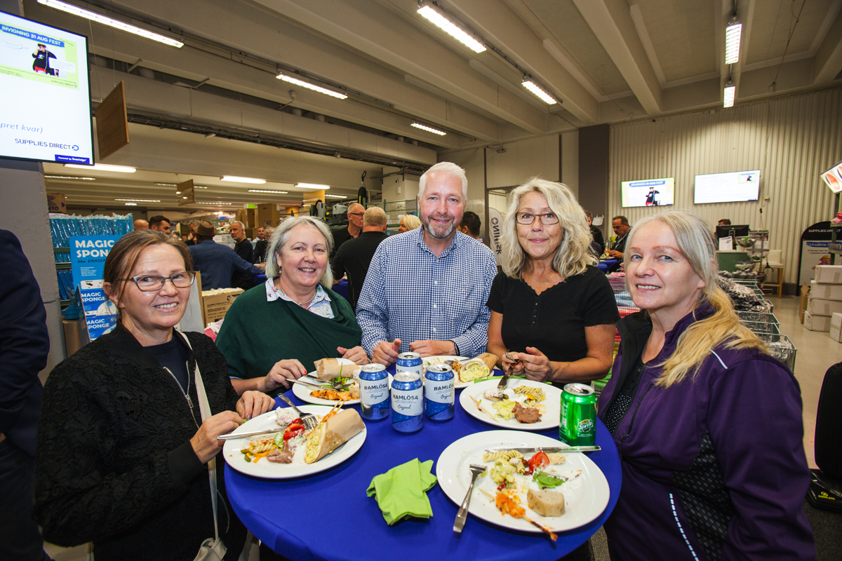 God mat på Invigningen av Supplies Direct City 31 aug 2018