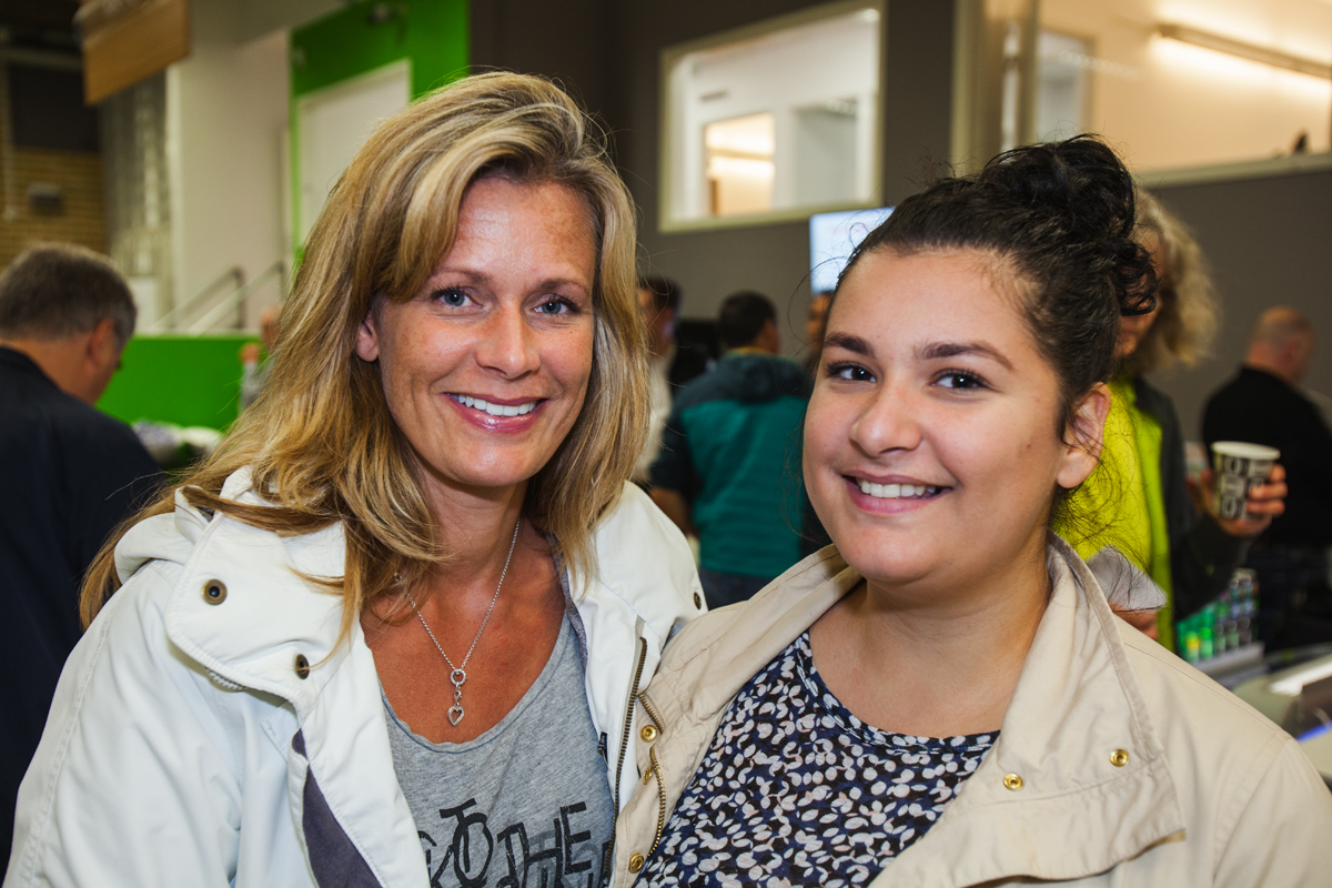 Glada miner på Invigningen av Supplies Direct City 31 aug 2018